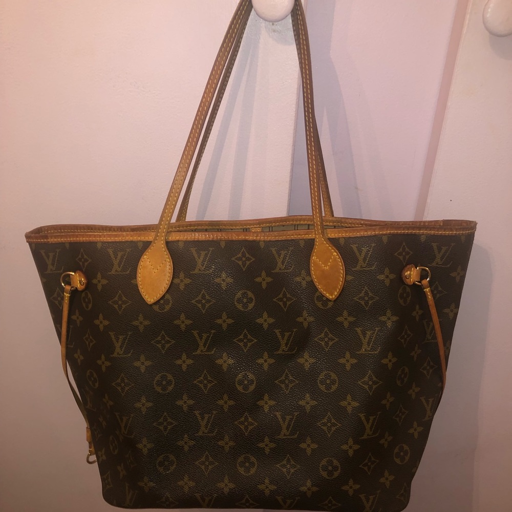 Louis Vuitton Neverfull MM monogram